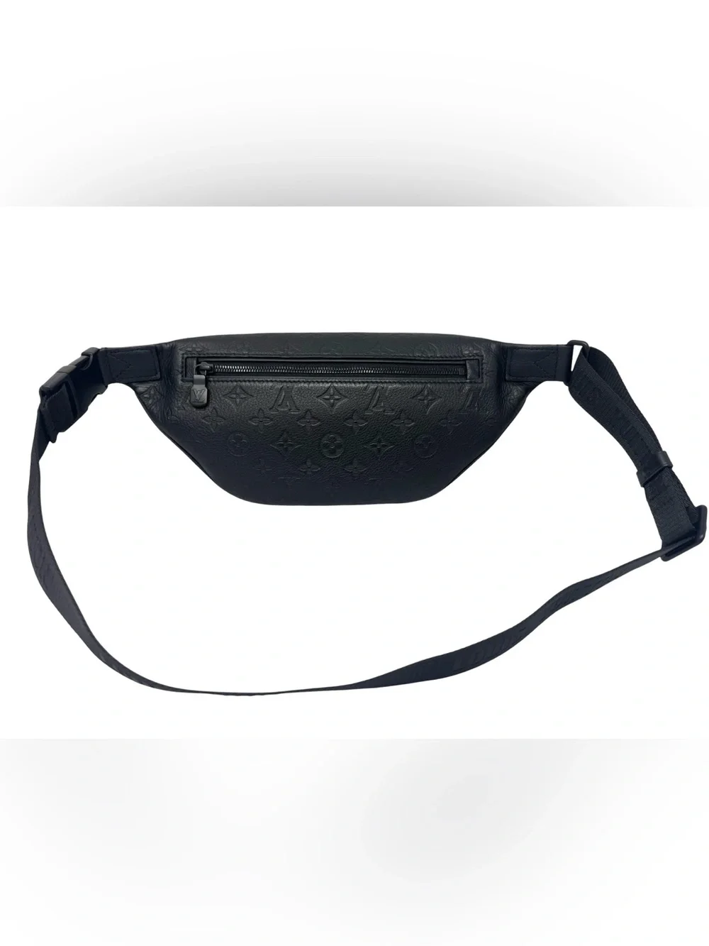 ✨🛍️ Louis Vuitton Black Monogram Shadow Discovery Bumbag PM